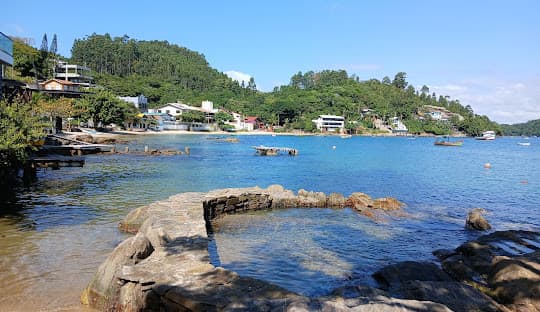 Vista da Vila do Araçá em Porto Belo