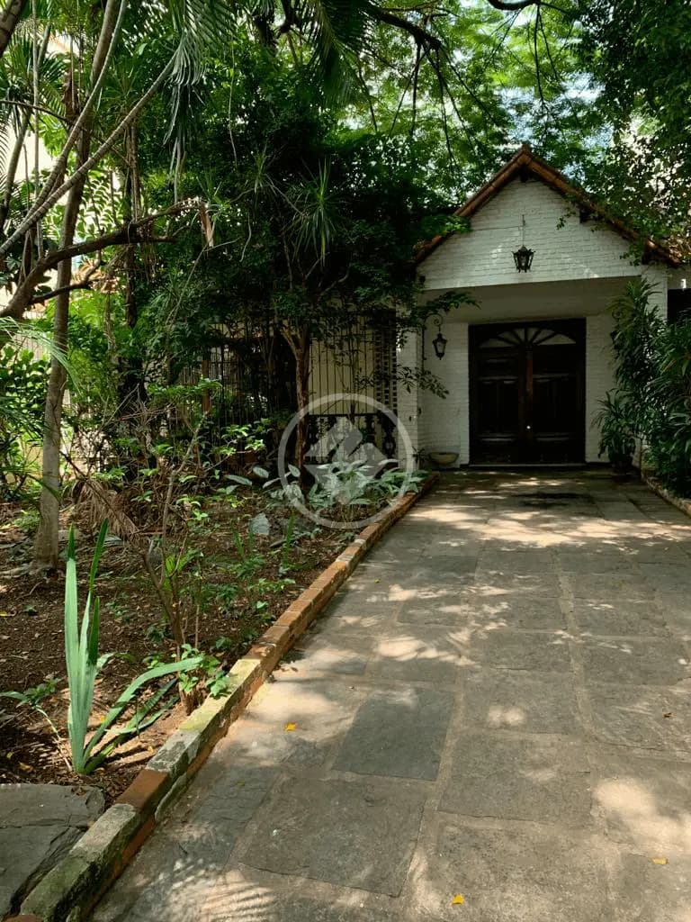 Oportunidade para Construtoras! Casa Bairro Santo Agostinho-BH. — Santo Agostinho, Belo Horizonte