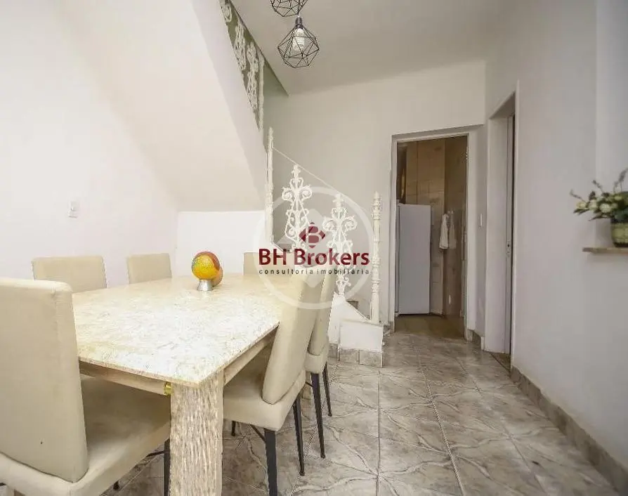 CASA A VENDA DE 4 QUARTOS 170m² NO BAIRRO LOURDES — Lourdes, Belo Horizonte