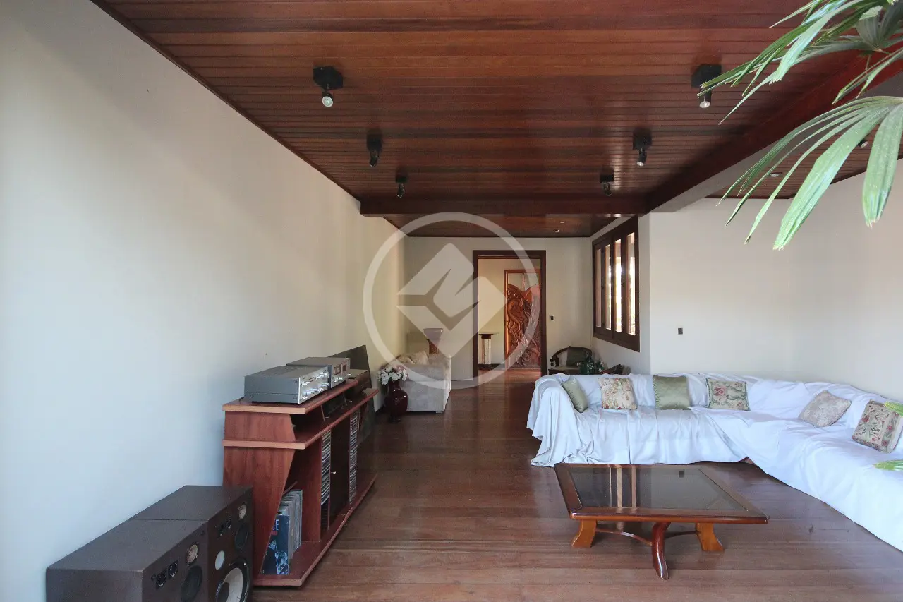 Casa com 4 quartos à venda no bairro Mangabeiras — Mangabeiras, Belo Horizonte