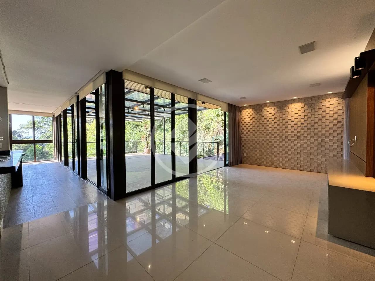 Casa condomínio com 4 quartos à venda no bairro Quintas do Sol — Quintas do Sol, Nova Lima