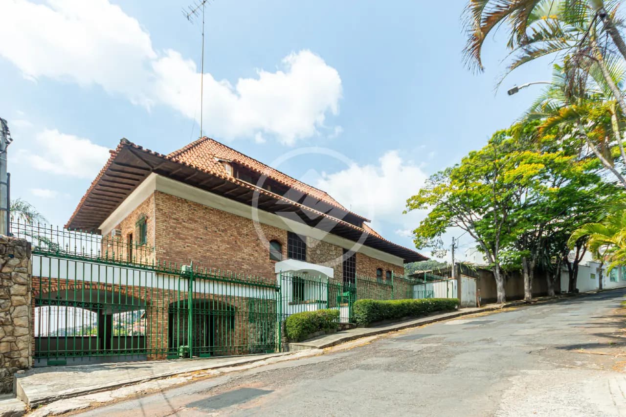 Casa com 9 quartos à venda no bairro Mangabeiras — Mangabeiras, Belo Horizonte