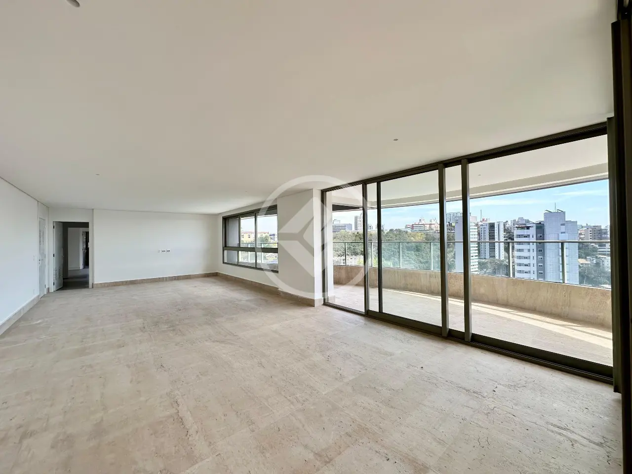 Apartamento com 4 quartos à venda no bairro Santa Lúcia — Santa Lúcia, Belo Horizonte