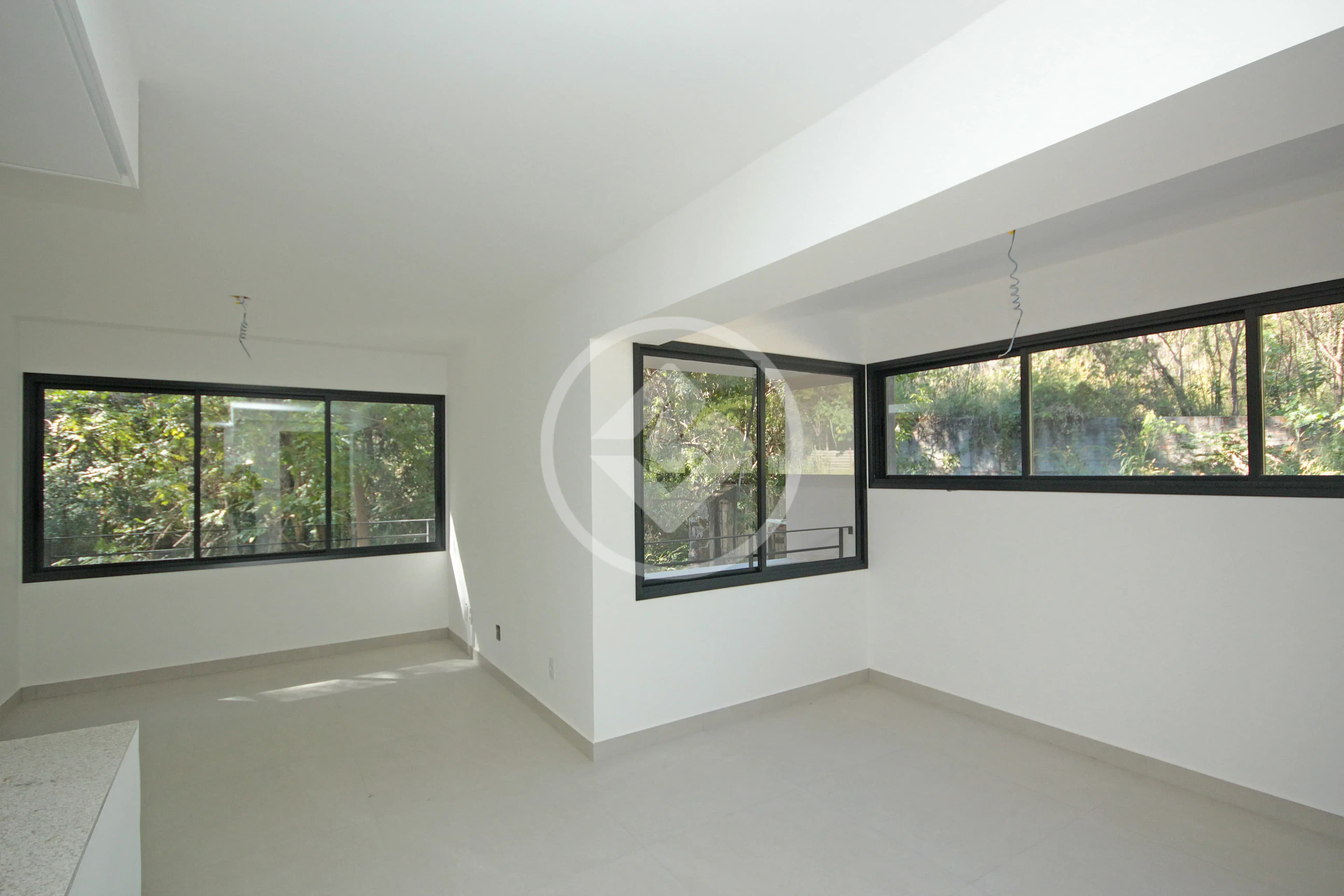 Apartamento com 3 quartos à venda no bairro Santa Lúcia — Santa Lúcia, Belo Horizonte