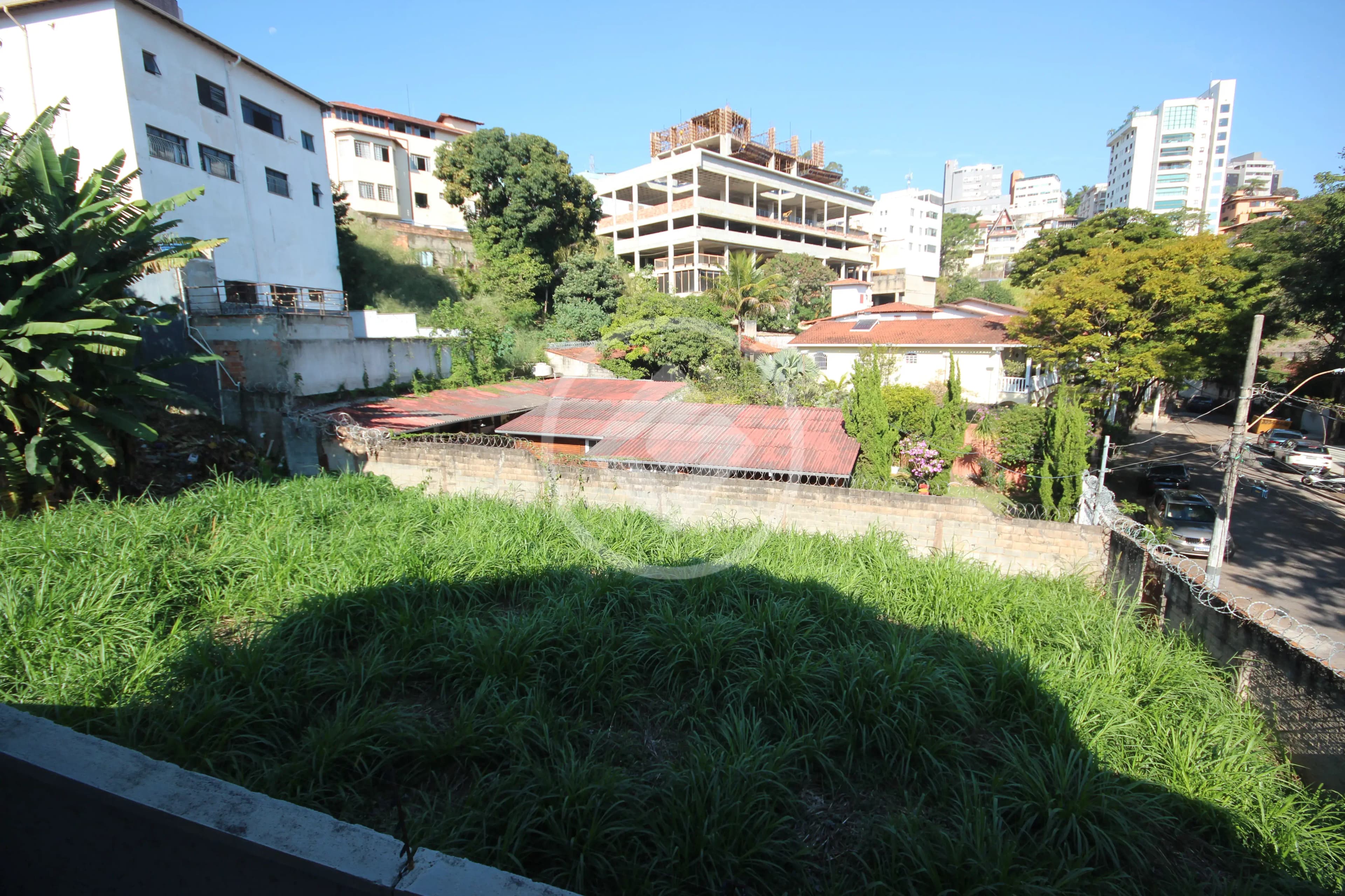 Terreno à venda no bairro Santa Lúcia — Santa Lúcia, Belo Horizonte