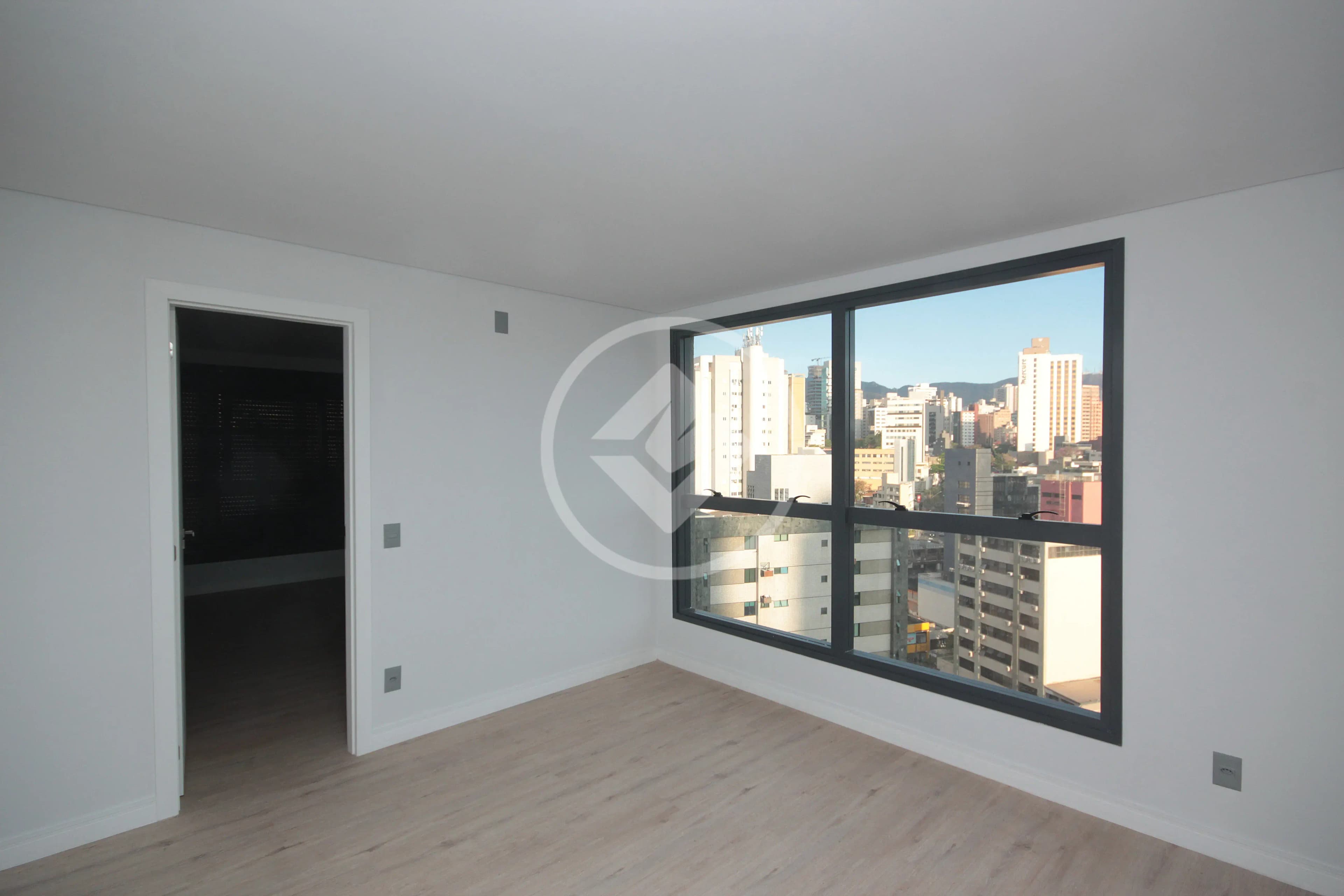Cobertura com 3 quartos à venda no bairro Lourdes — Lourdes, Belo Horizonte