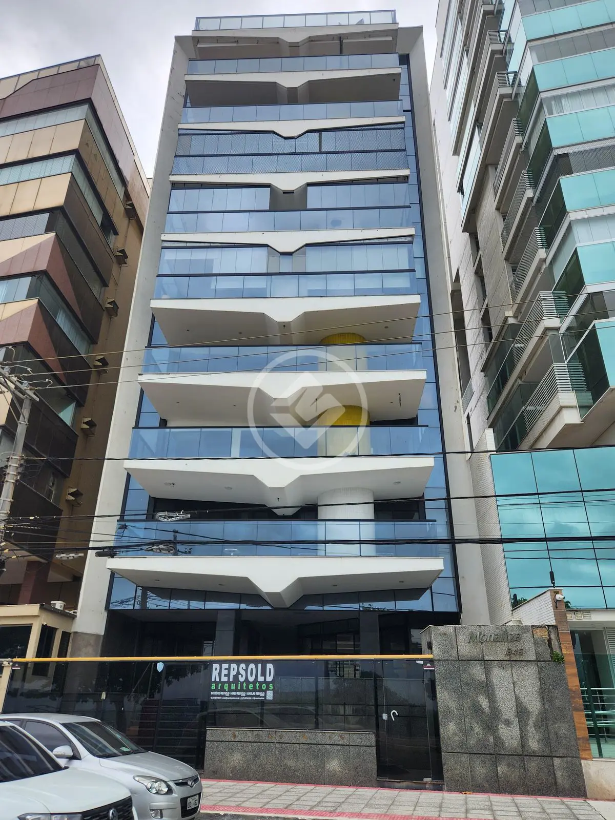 330 m², vista definitiva, 1 por andar